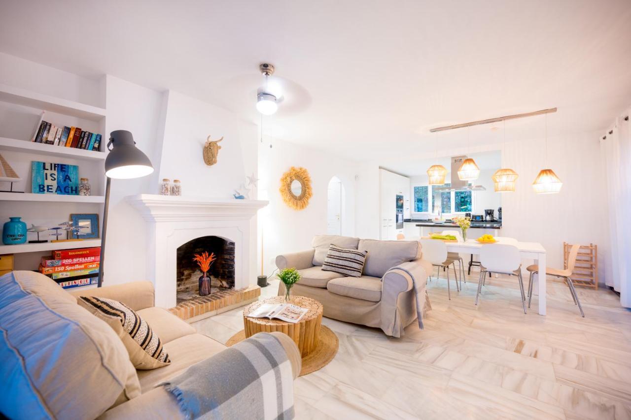 Typical Beach House Las Chapas Playa With Heated Pool ماربيا المظهر الخارجي الصورة