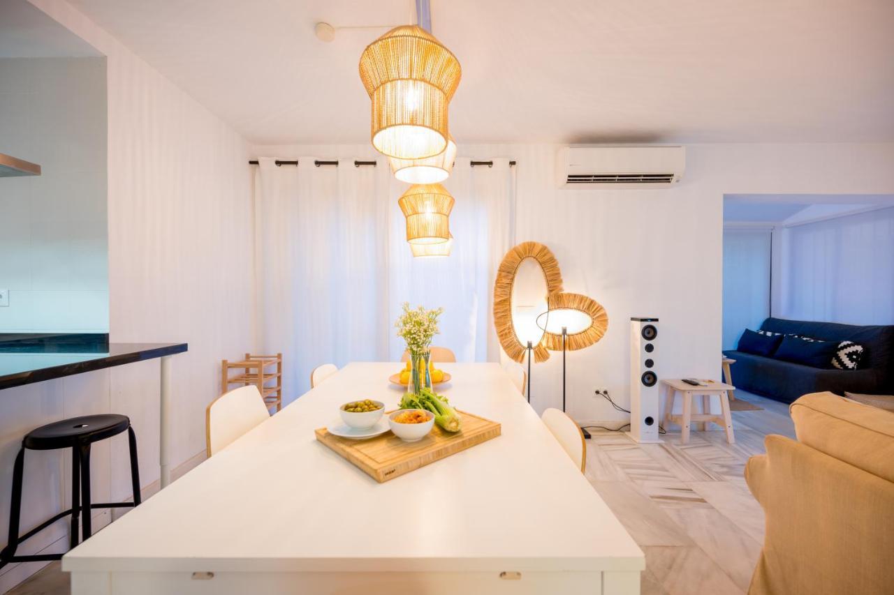 Typical Beach House Las Chapas Playa With Heated Pool ماربيا المظهر الخارجي الصورة