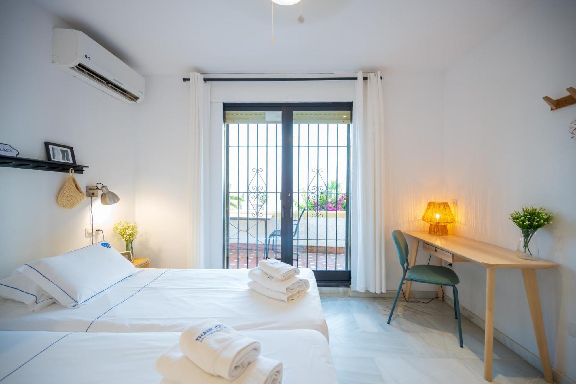 Typical Beach House Las Chapas Playa With Heated Pool ماربيا المظهر الخارجي الصورة