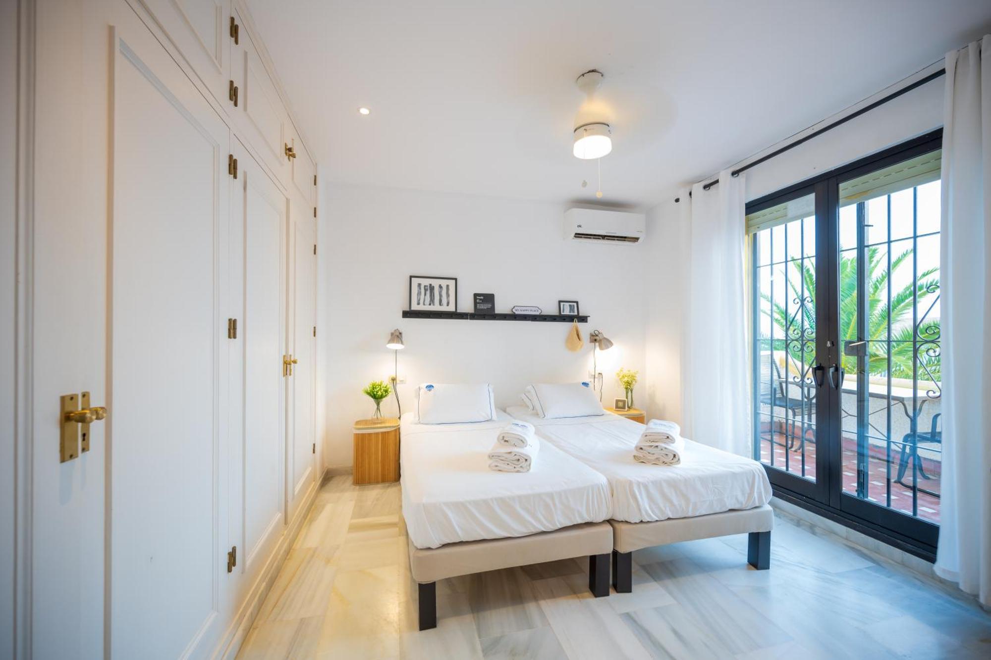 Typical Beach House Las Chapas Playa With Heated Pool ماربيا المظهر الخارجي الصورة