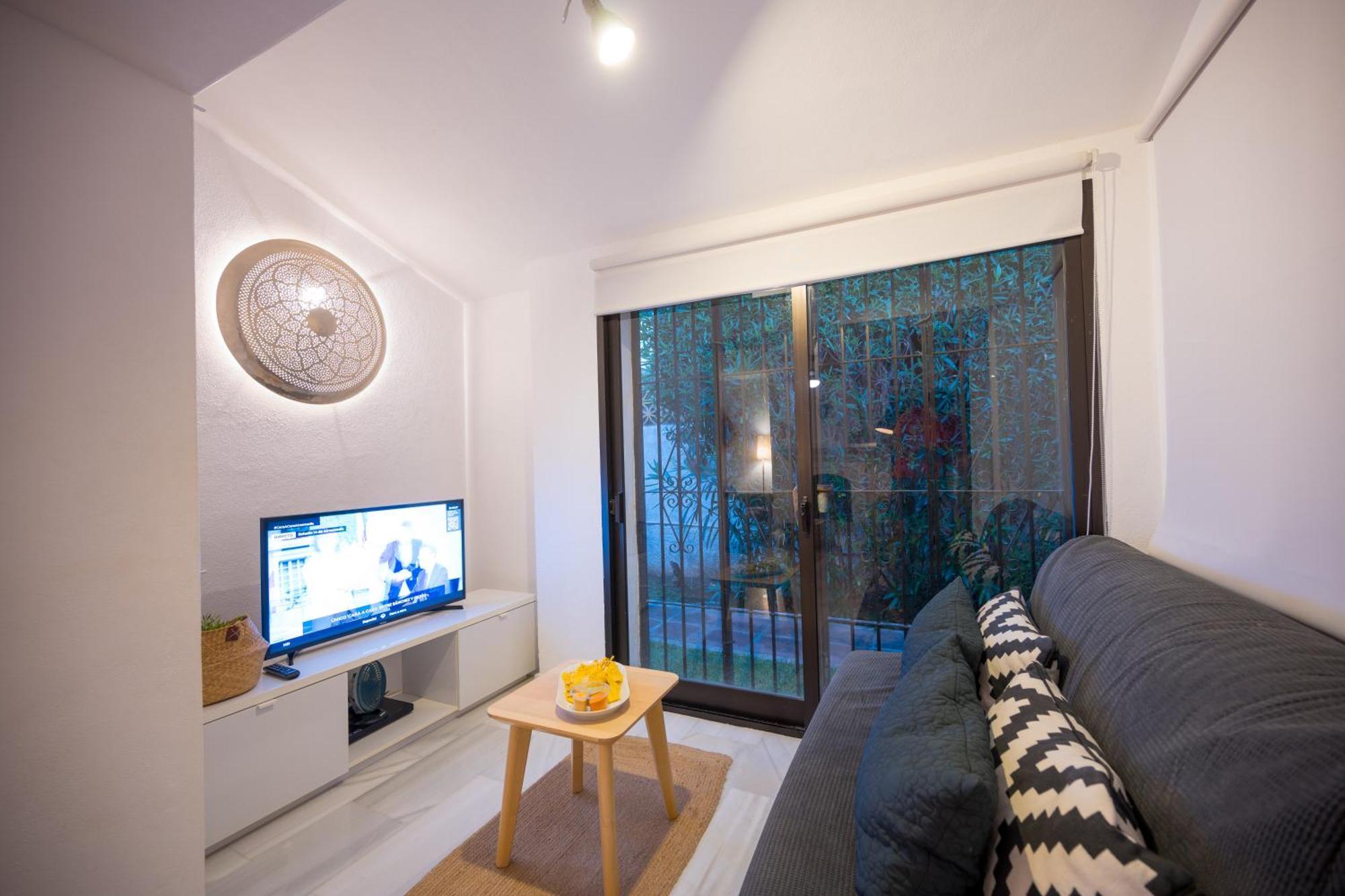 Typical Beach House Las Chapas Playa With Heated Pool ماربيا المظهر الخارجي الصورة